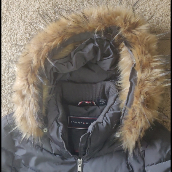 Chevron Faux-Fur Trim Hooded Puffer jacket - Picture 5 of 5